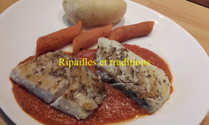 Ripailles et Traditions - Dos de cabillaud sauce poivron (16)